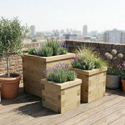 Juego de tres jardineras cúbicas de madera / 0,75 x 0,75 x 0,75 m