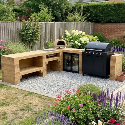 Cocina de madera para exterior / 2,325 x 2,25 x 0,65 m
