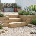 Escaleras de madera para jardín / 127,5 x 112,5 x 65 cm