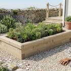 Pequeño jardín de hierbas / 1,5 x 0,75 x 0,25 m
