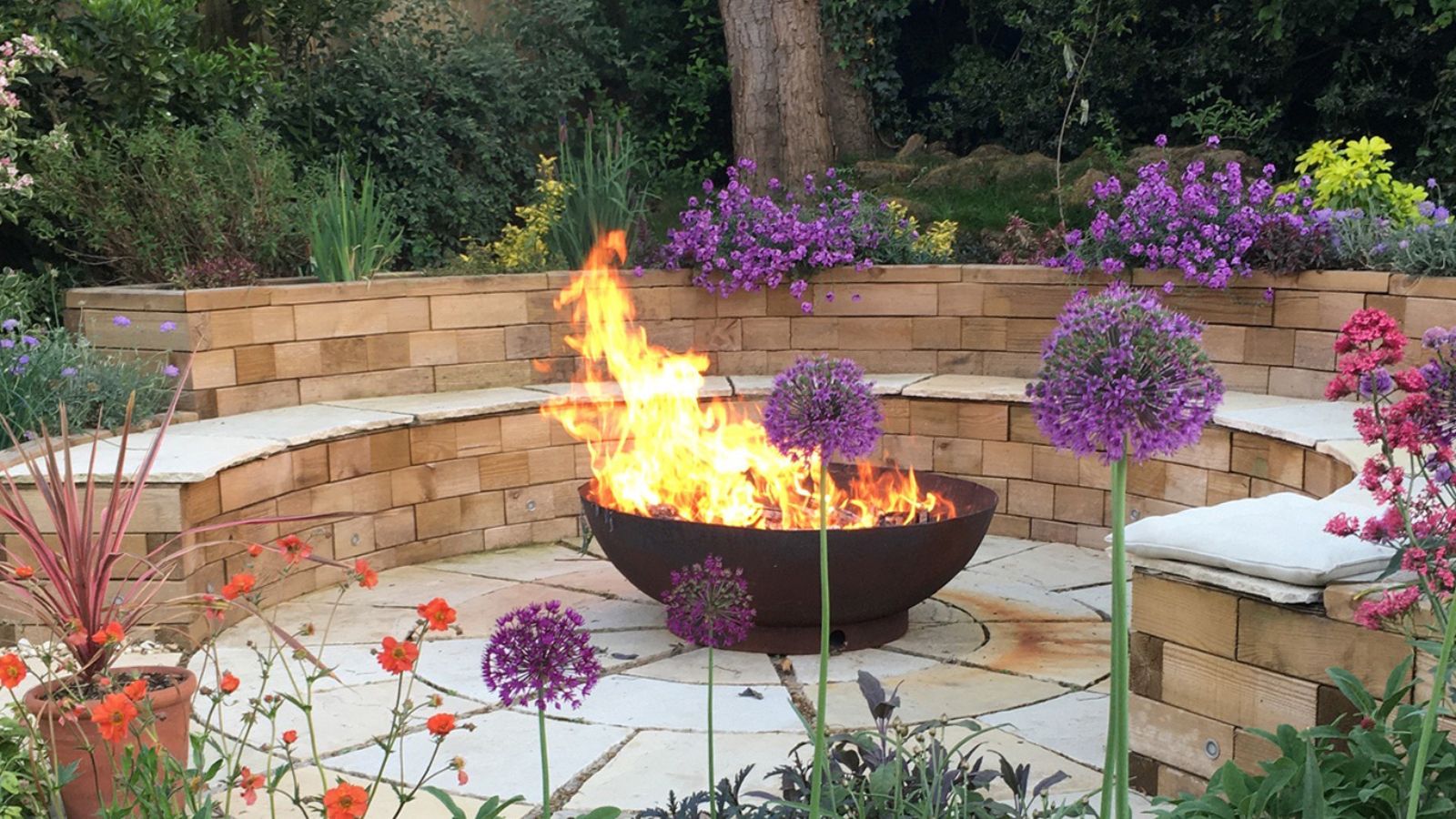 Garden furniture (2)