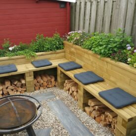 Banco-jardinera en forma de «L» con brasero Banco-jardinera en forma de «L» con brasero